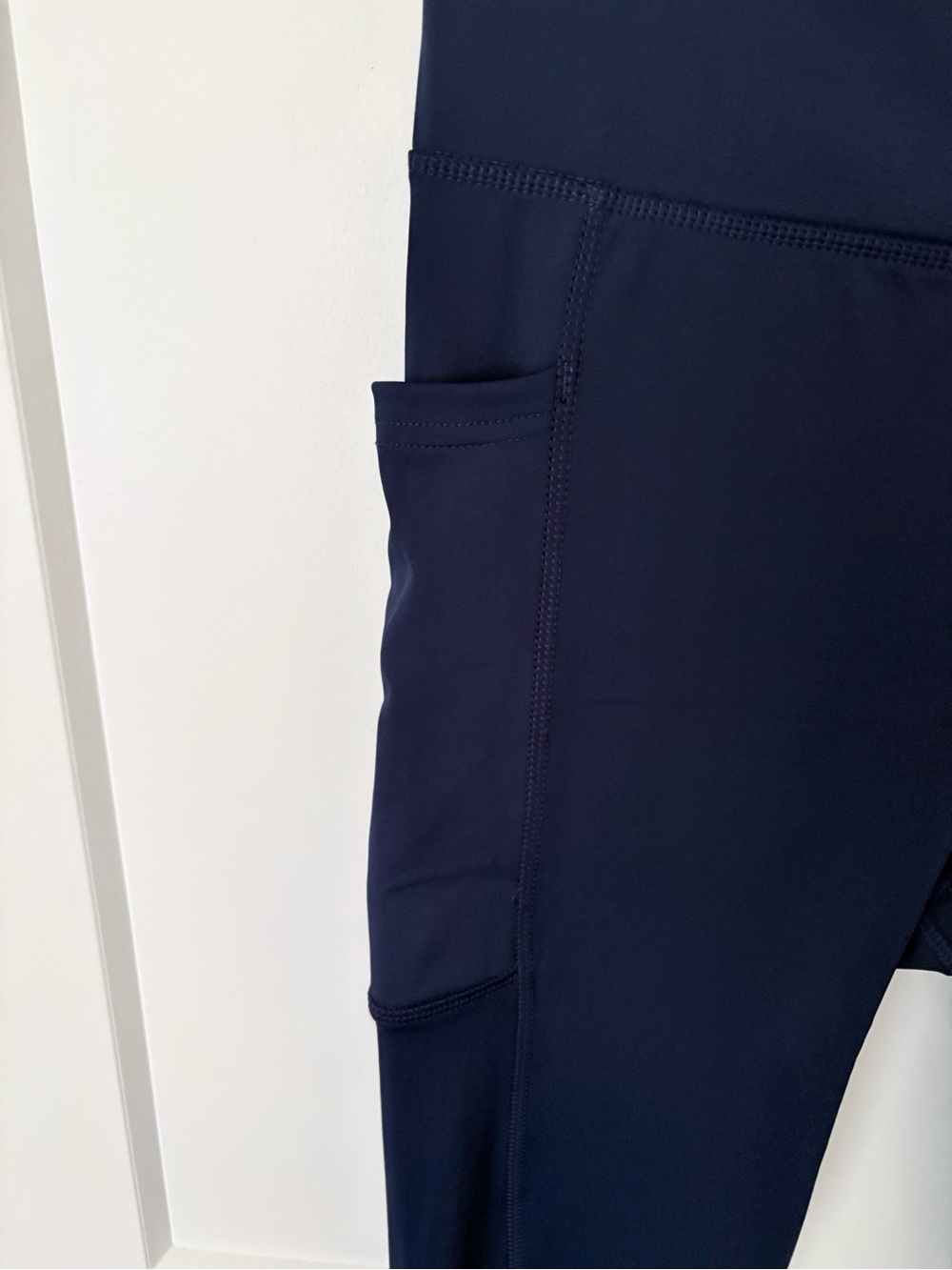 Adidas Dark Blue High Rise 7/8 Training Leggings Size M with Pocket - Picture 7 of 12